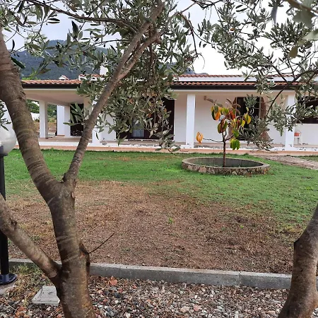Villa Vacanze Is Carcuris *
