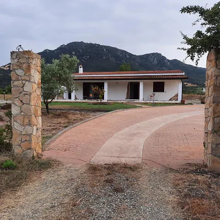 Villa Vacanze Is Carcuris