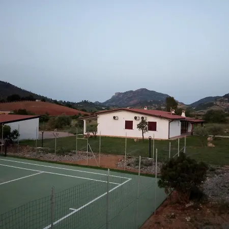 Villa Vacanze Is Carcuris